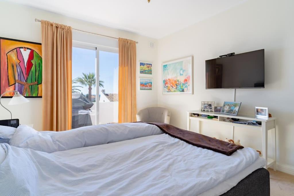 Apartamento In Nueva Andalucia With An Amazing View