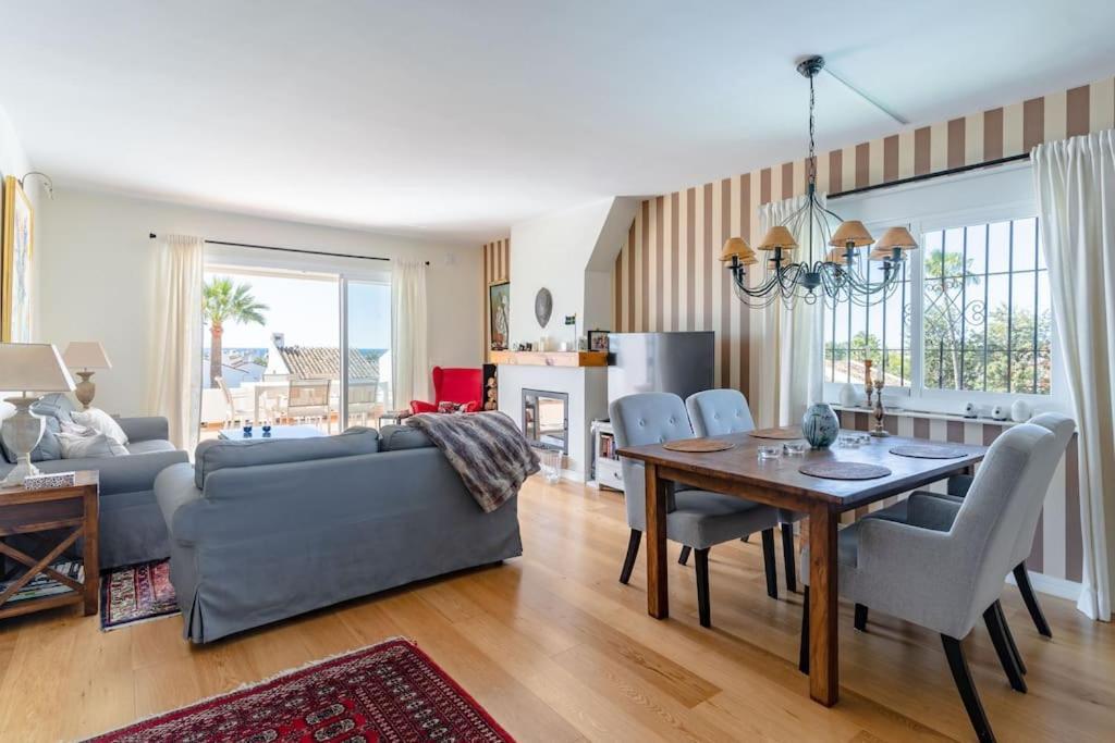 Apartamento In Nueva Andalucia With An Amazing View